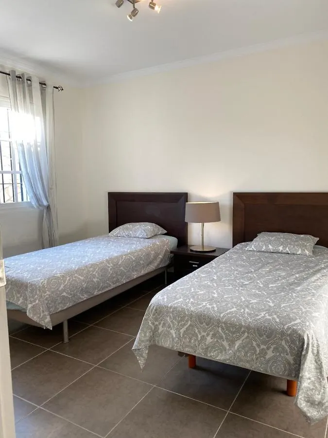 Villa With A Big Garden And Heated Pool Málaga Spanien