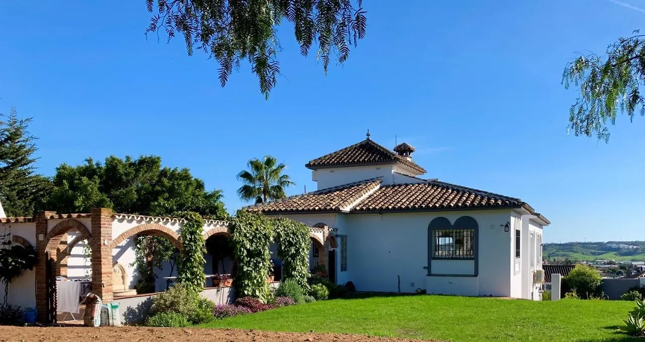 Villa With A Big Garden And Heated Pool Málaga Spanien